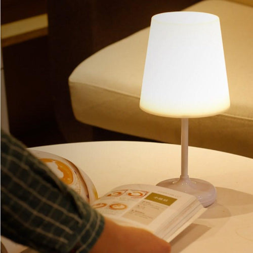 Load image into Gallery viewer, Reading Eye Protection Desk Lamp