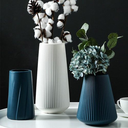 Load image into Gallery viewer, Plastic Vase Living Room Decoration
